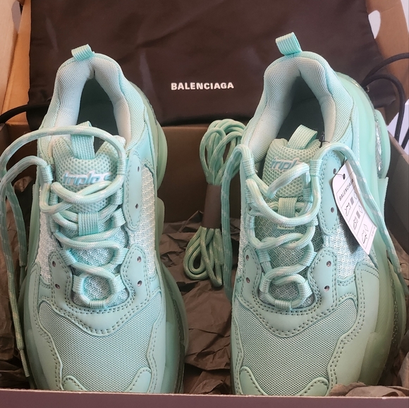 Balenciaga, Women clear sole mint, size 40 sneakers - Picture 3 of 6